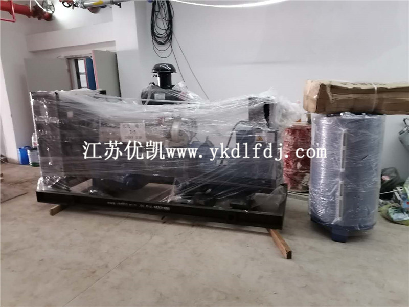 2020年7月11日，250KW濰柴發(fā)電機(jī)組交付廣西某房地產(chǎn)公司用備用電源