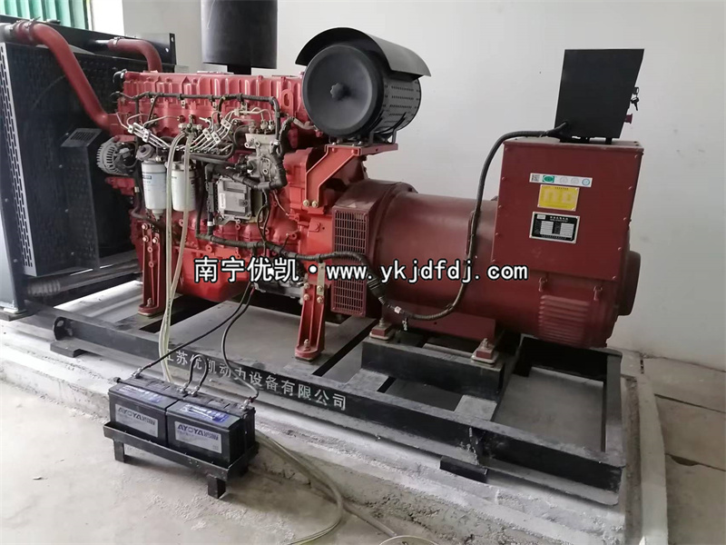 2023年9月20日，300kw玉柴發(fā)電機(jī)組保養(yǎng)安裝調(diào)試